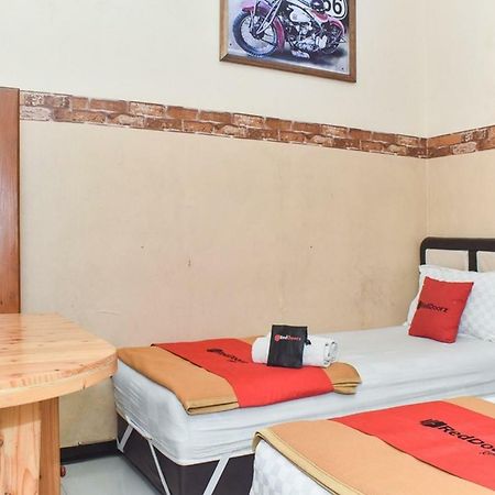 Reddoorz At Omah Wetan Sawojajar Malang Ξενοδοχείο Εξωτερικό φωτογραφία
